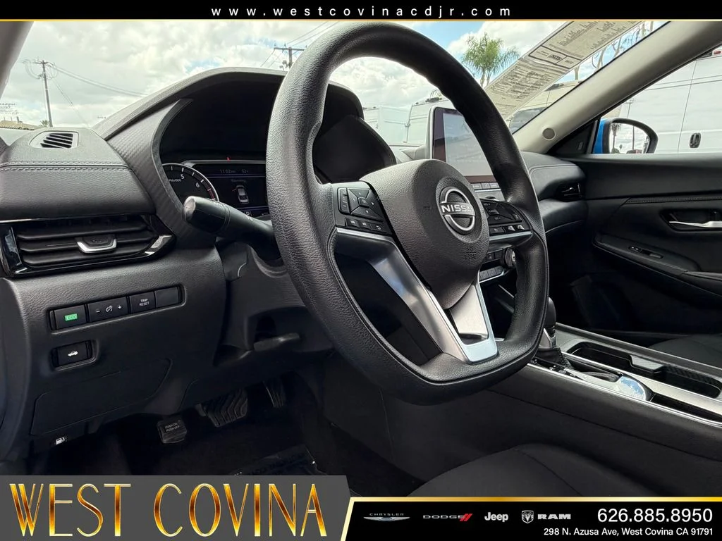 Used 2025 Blue Nissan SV image 23