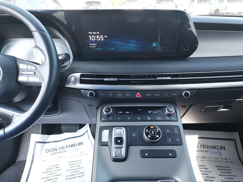 Used 2023 Black Hyundai SEL image 20