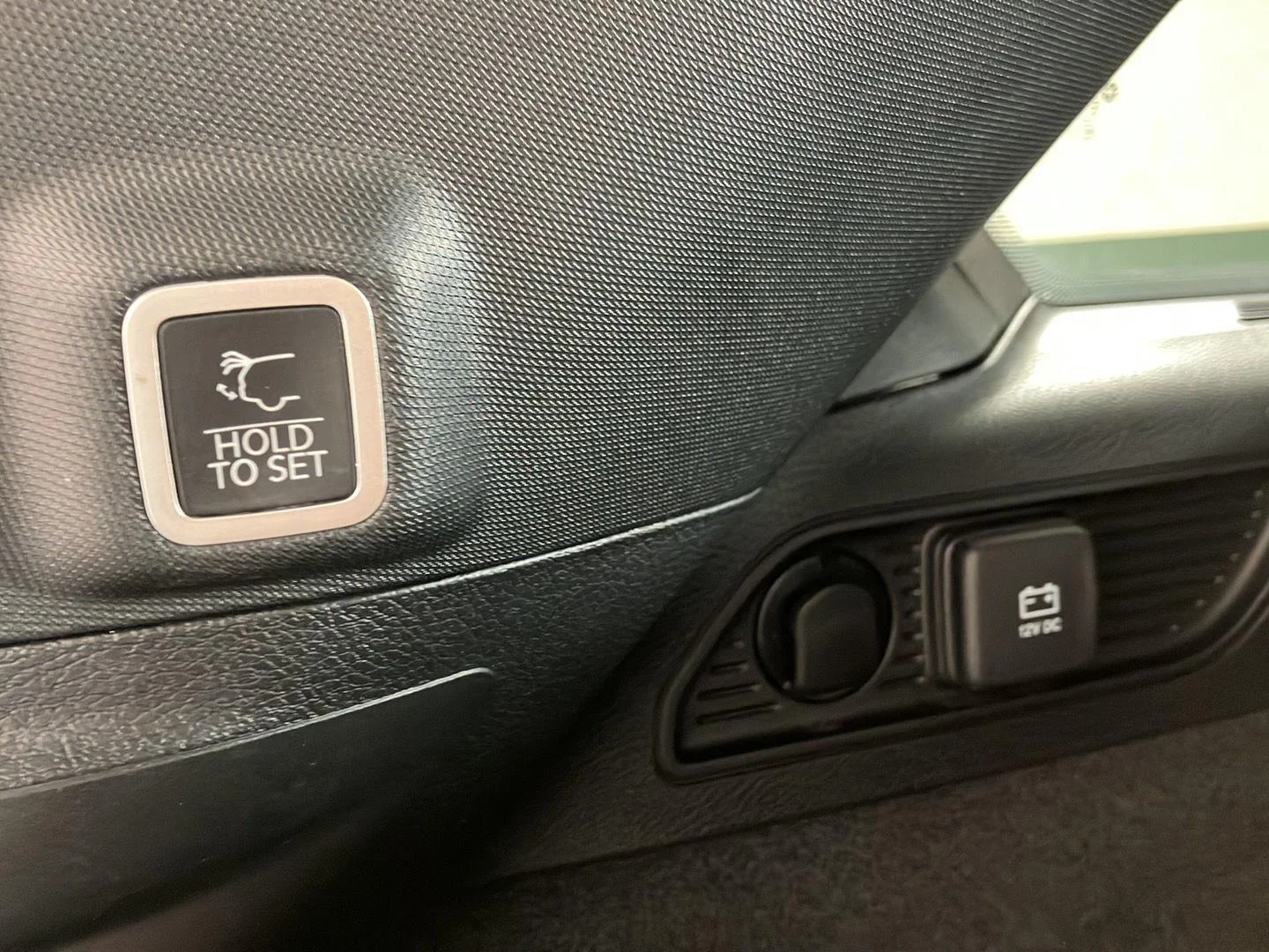 Used 2022 Bright White Clearcoat Jeep Overland image 29