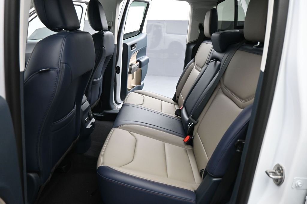 New 2026 Oxford White Ford Lariat image 23