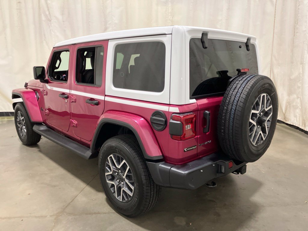 New 2026 Tuscadero Pearl-Coat Exterior Paint Jeep Sahara image 31