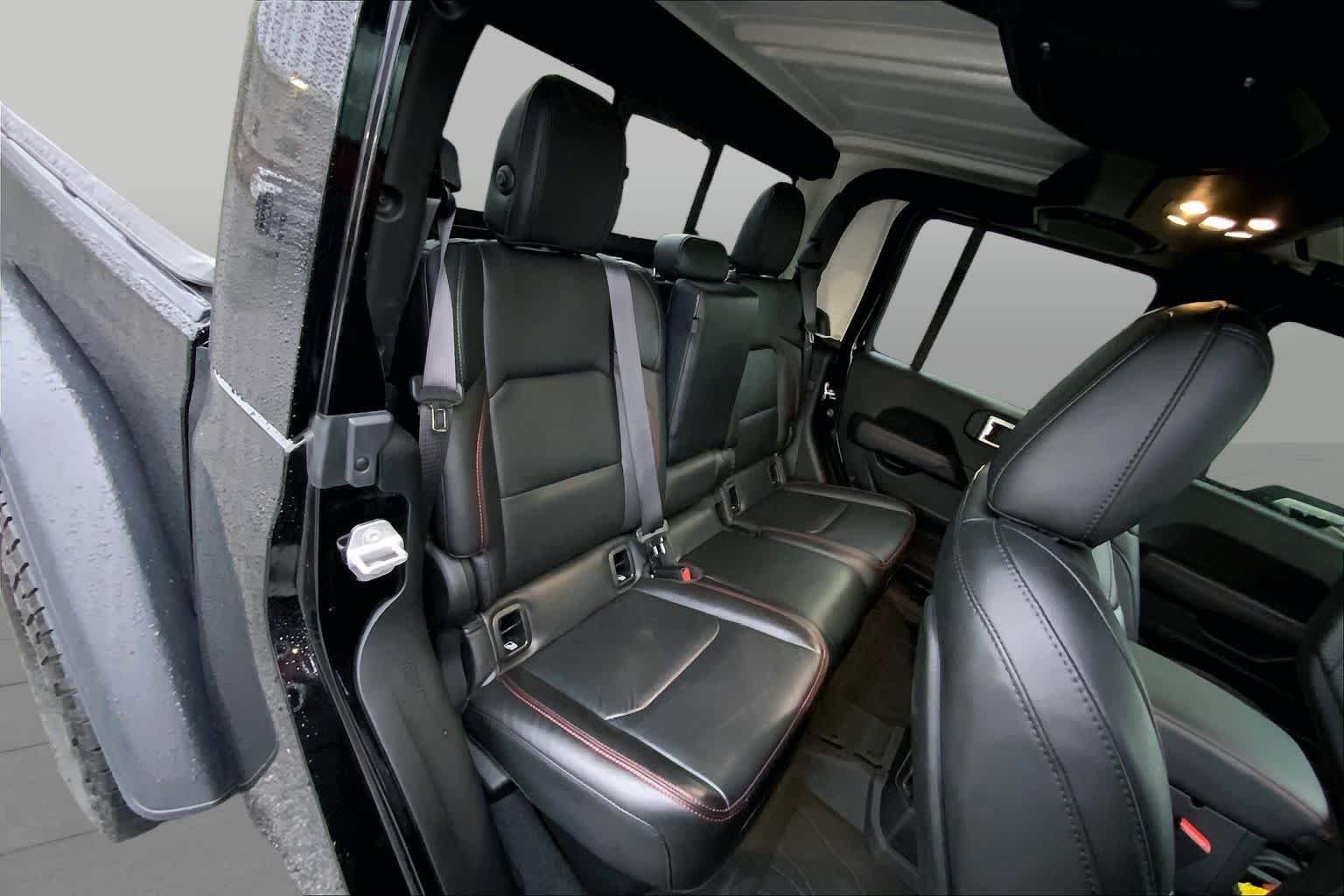 Used 2023 Black Clearcoat Jeep Rubicon image 19