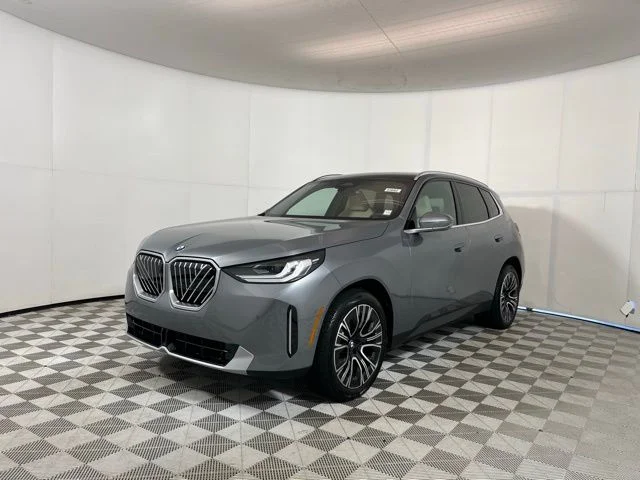 Used 2026 Skyscraper Grey Metallic BMW 30 xDrive image 3