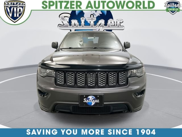 Used 2019 Gray Jeep Altitude image 4