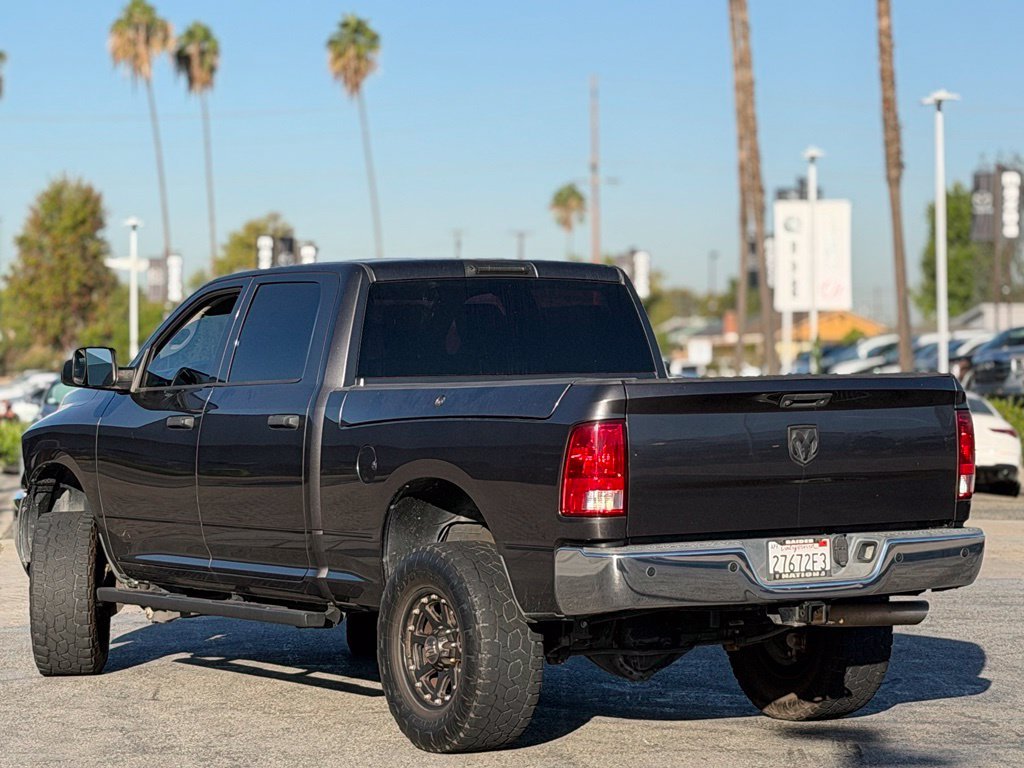 Used 2016 Crystal Metallic Ram Tradesman image 2