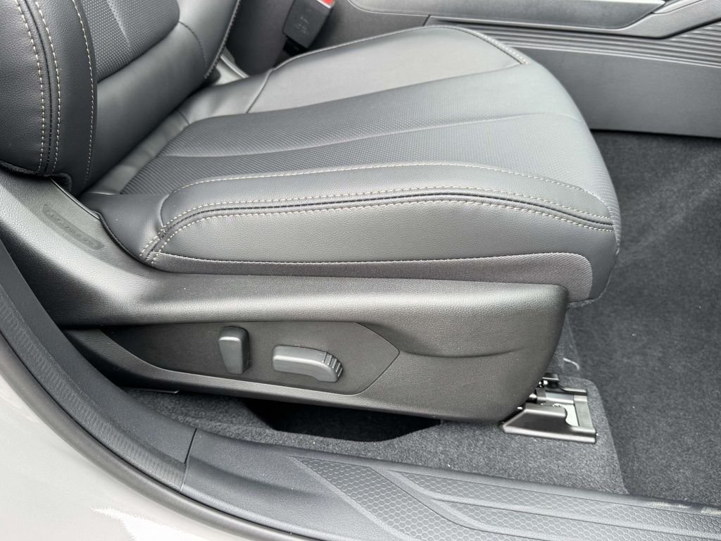 New 2026 RIVER ROCK PEARL Subaru Limited image 9