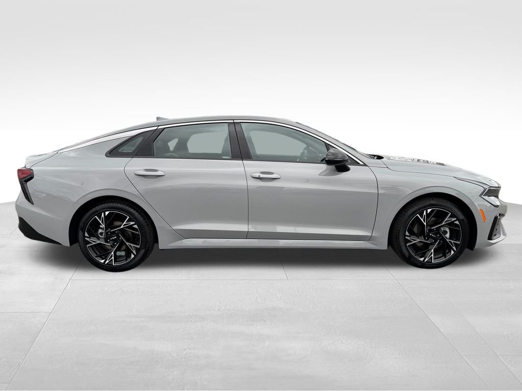 2026 Kia K5 GT-Line - Photo 8