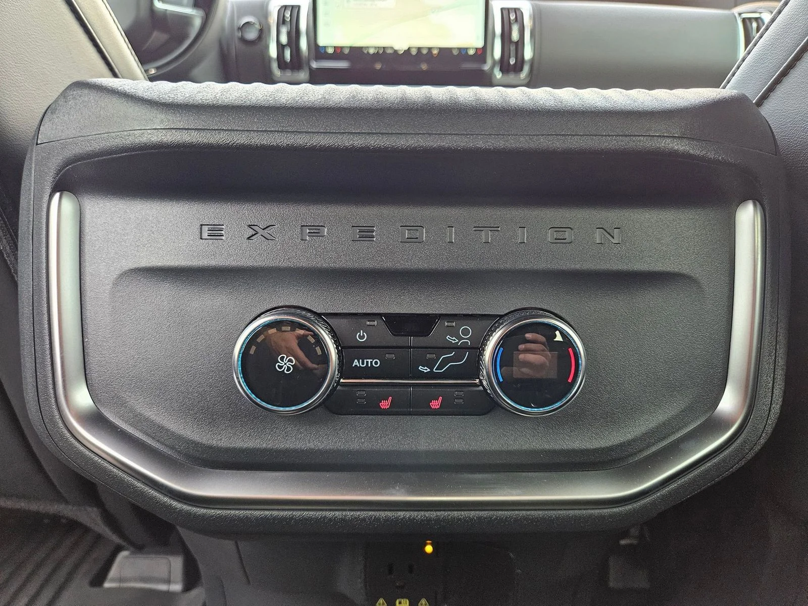 New 2025 Agate Black Metallic Ford TREMOR® image 23