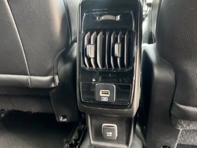 Used 2024 Black Jeep Latitude image 28