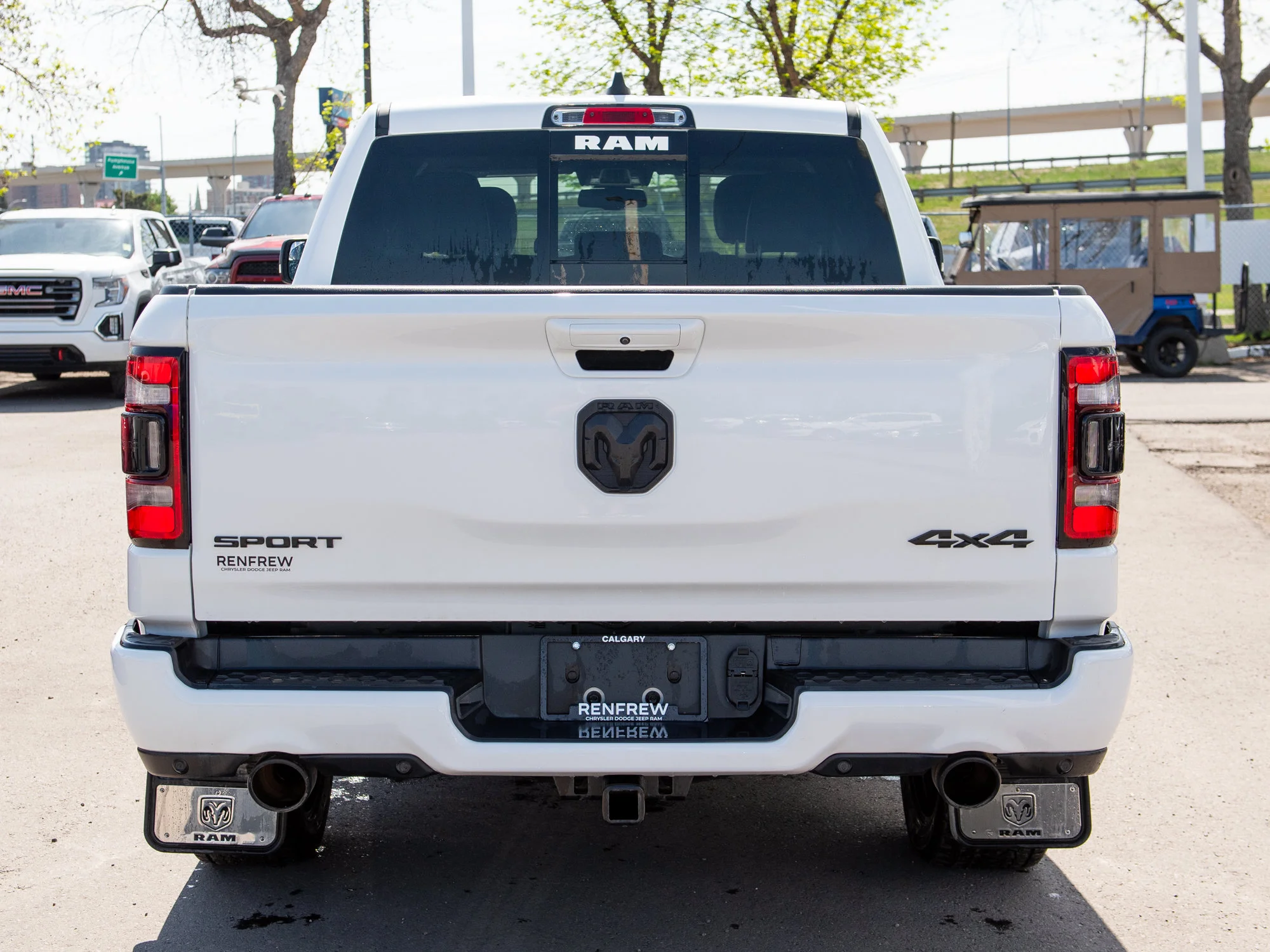 Certified Used 2020 White RAM Sport * One Owner | Panoramic Sunroof | Apple CarPlay | Remote Start | HEMI V8 image 14