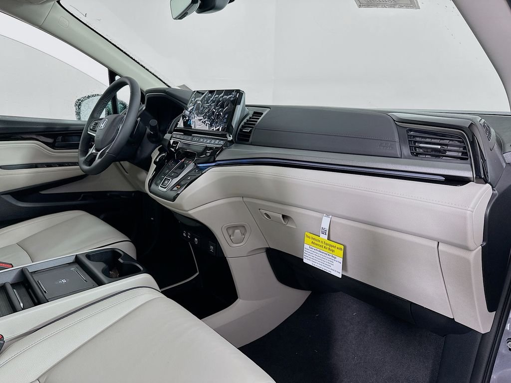 New 2026 Modern Steel Metallic Honda Touring image 32