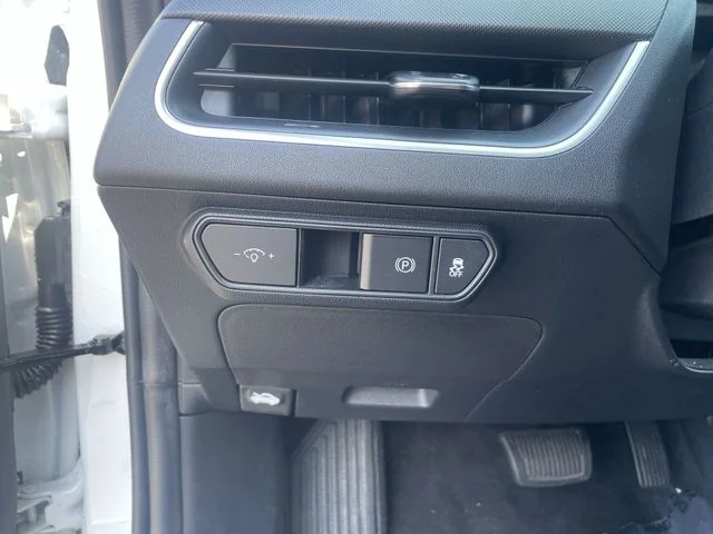 2025 Kia K4 LXS - Photo 21