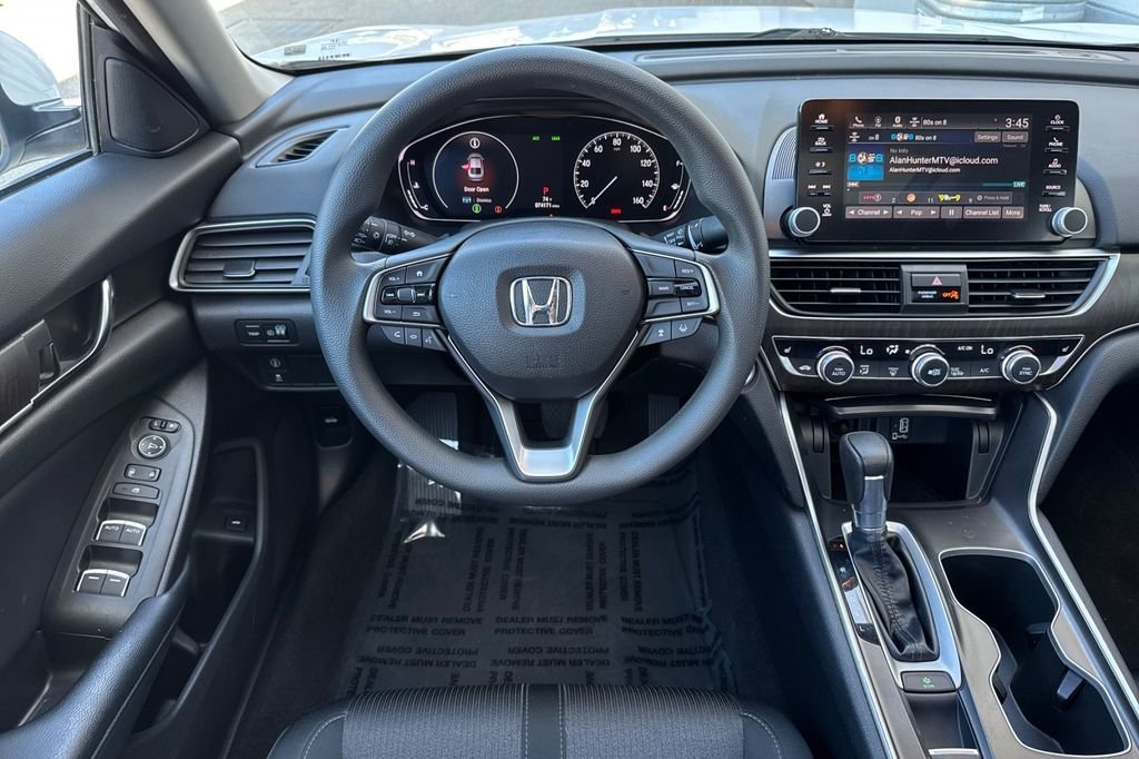 Used 2018 Platinum White Pearl Honda EX image 16