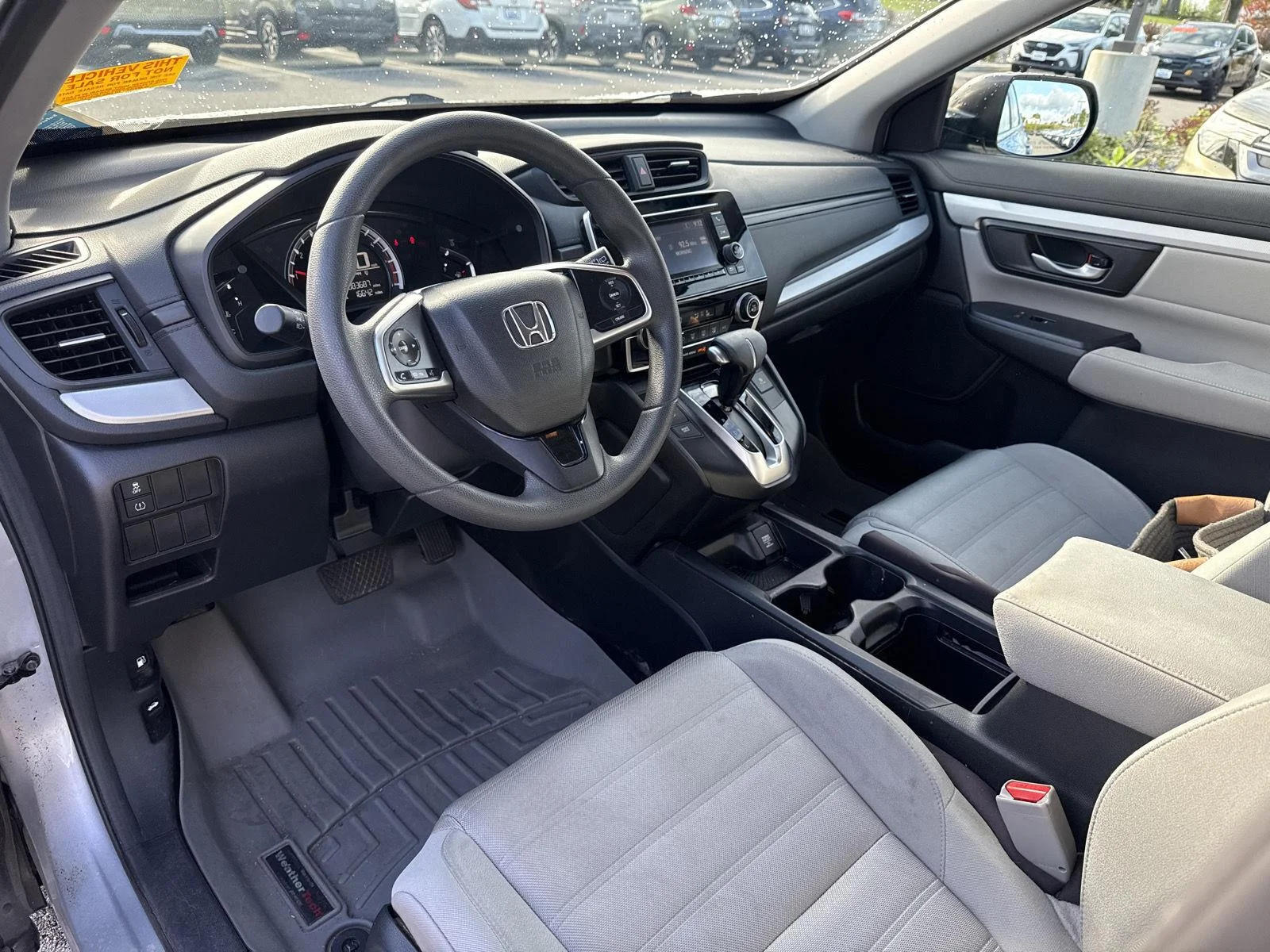 Used 2018 Lunar Silver Metallic Honda LX image 7