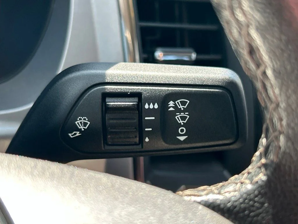 Used 2023 Gray Metallic Ford XLT image 23