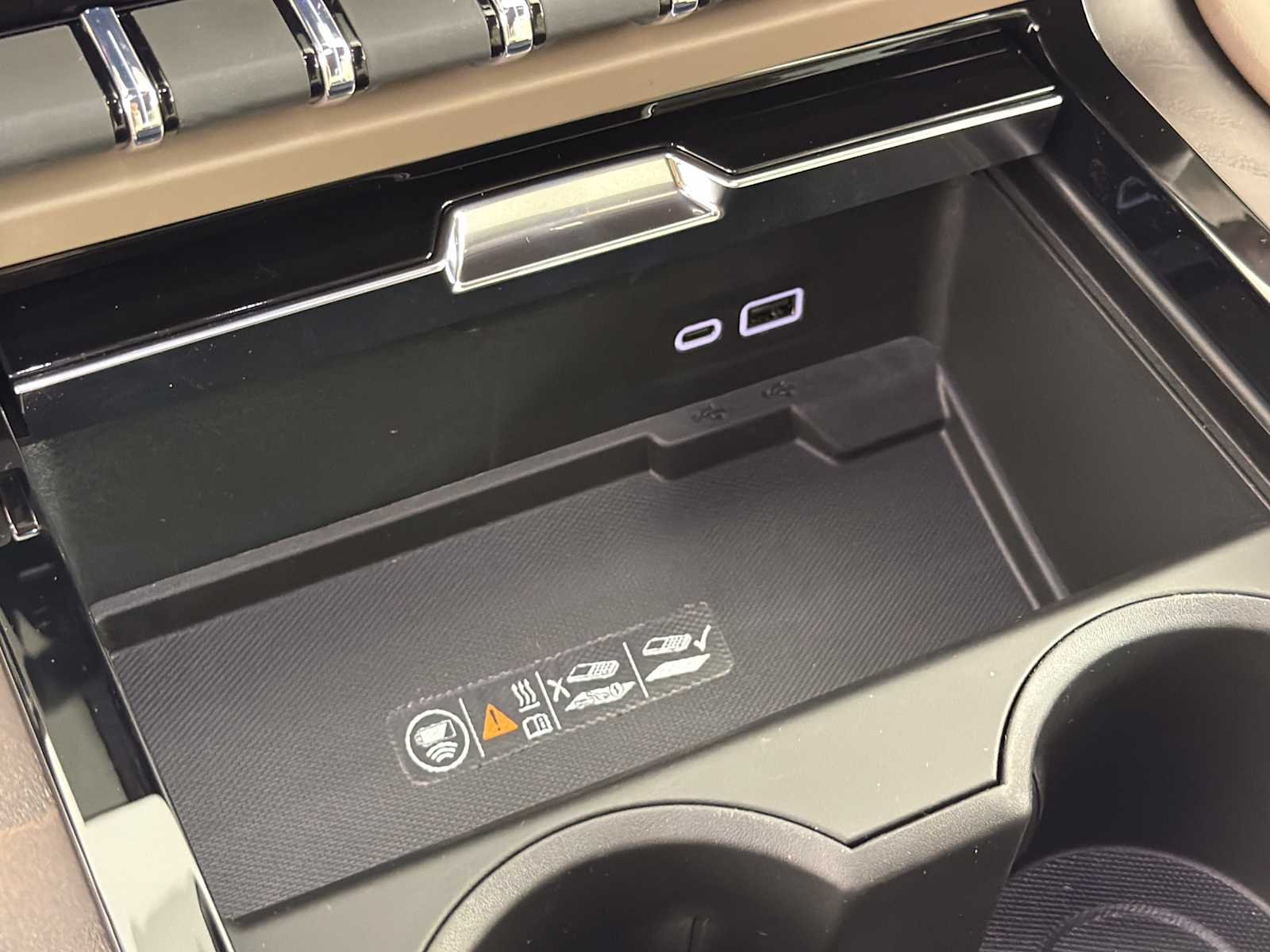 2026 GMC Yukon XL Denali - Photo 35