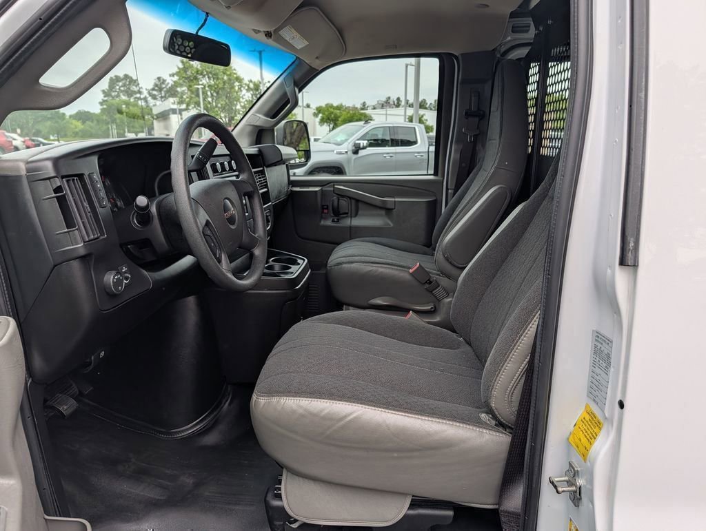 Used 2024 Summit White GMC Work Van image 22