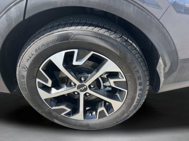 Used 2023 Gravity Gray Kia EX image 37