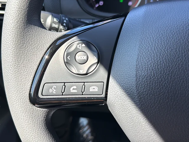 New 2026 White Mitsubishi ES image 17