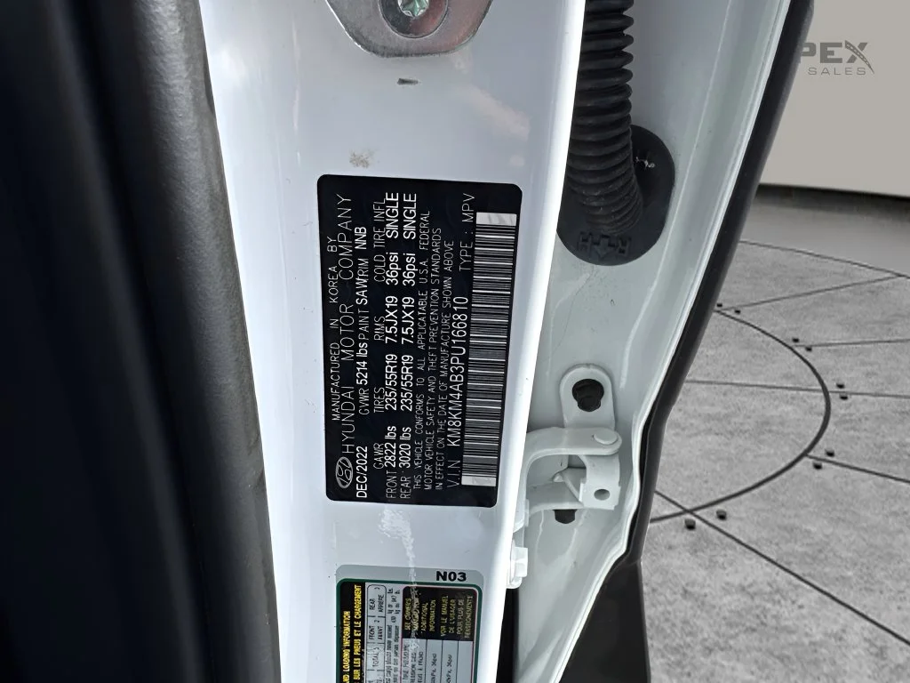 Used 2023 White Hyundai SE Standard Range image 29