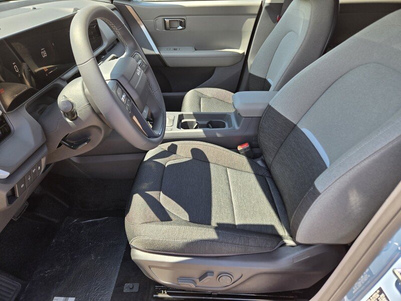 New 2027 Frost Blue / Black Roof Kia S image 6