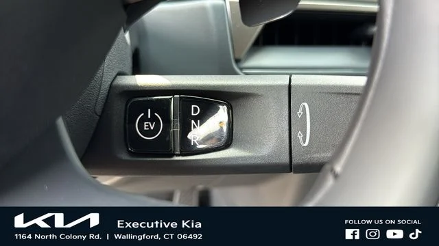New 2026 Gray Kia Light Long Range image 18