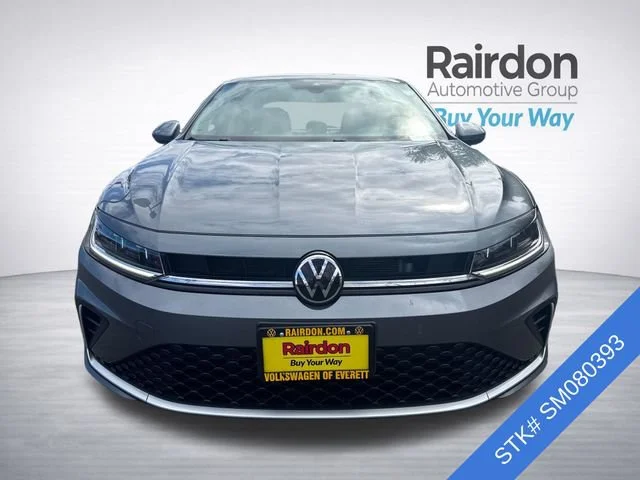 Used 2025  Volkswagen SE image 2