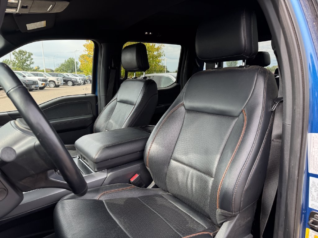 Used 2024 Atlas Blue Metallic Ford Lariat image 9