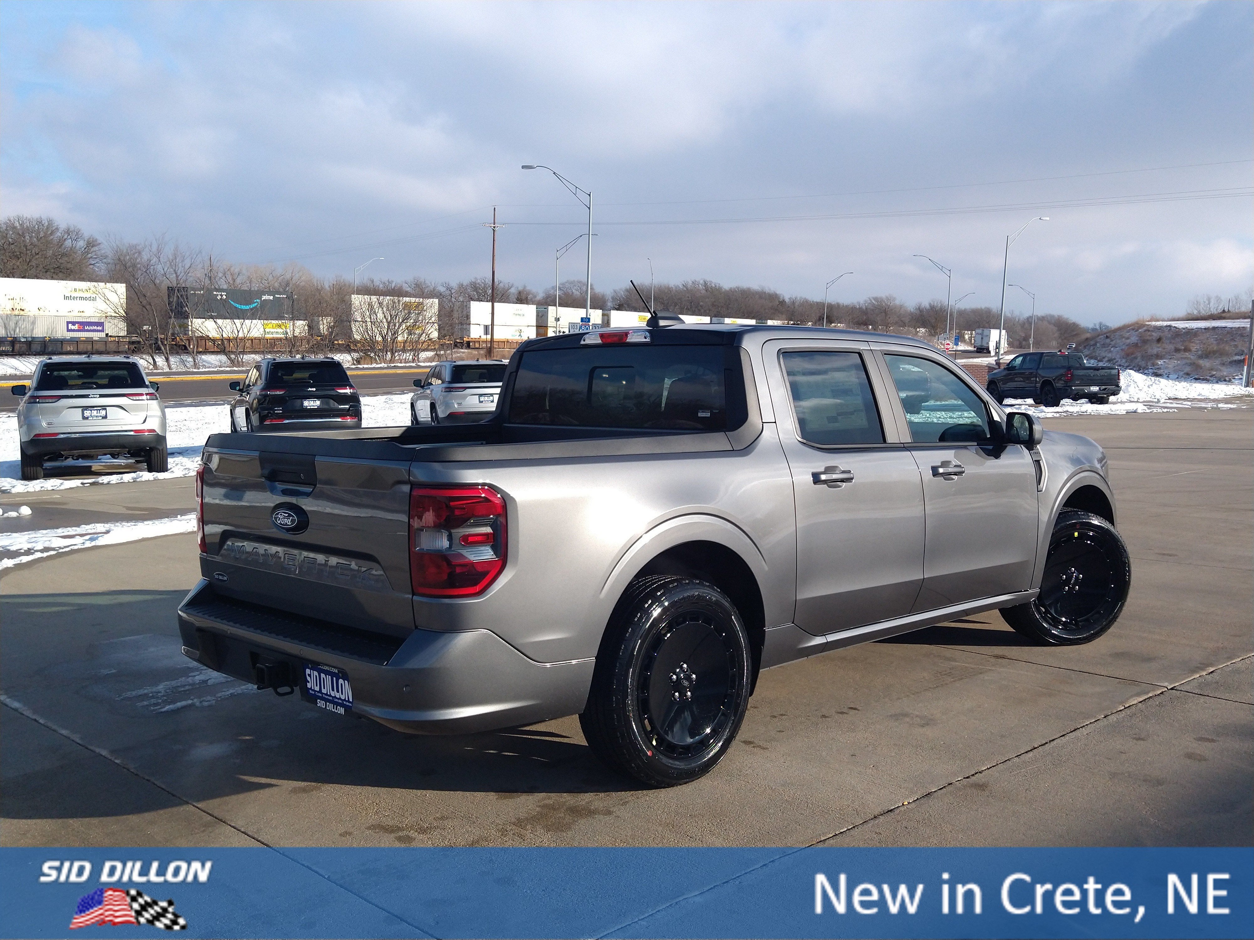 New 2026 Carbonized Gray Metallic Ford Lobo High image 15
