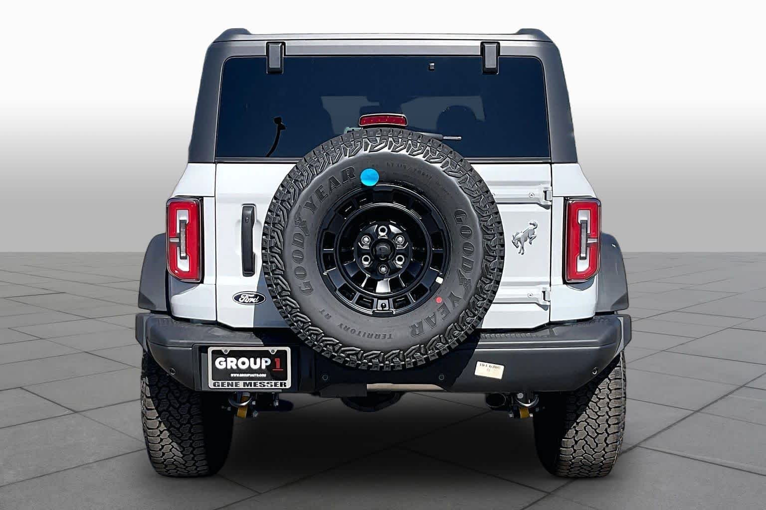 New 2026 Avalanche Gray Ford Badlands® image 4