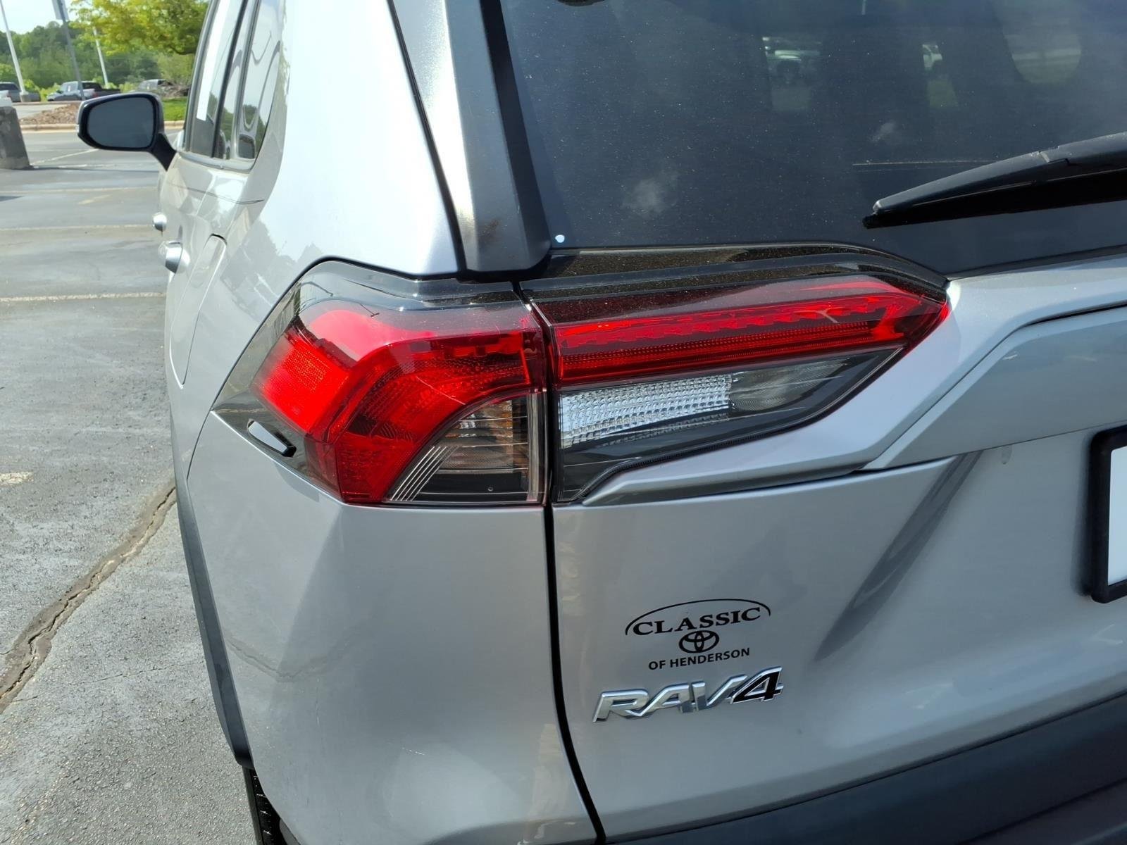 Used 2023 Silver Sky Metallic Toyota XLE Premium image 18