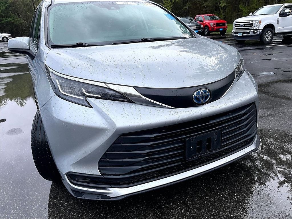 Used 2021 Celestial Silver Metallic Toyota LE image 5