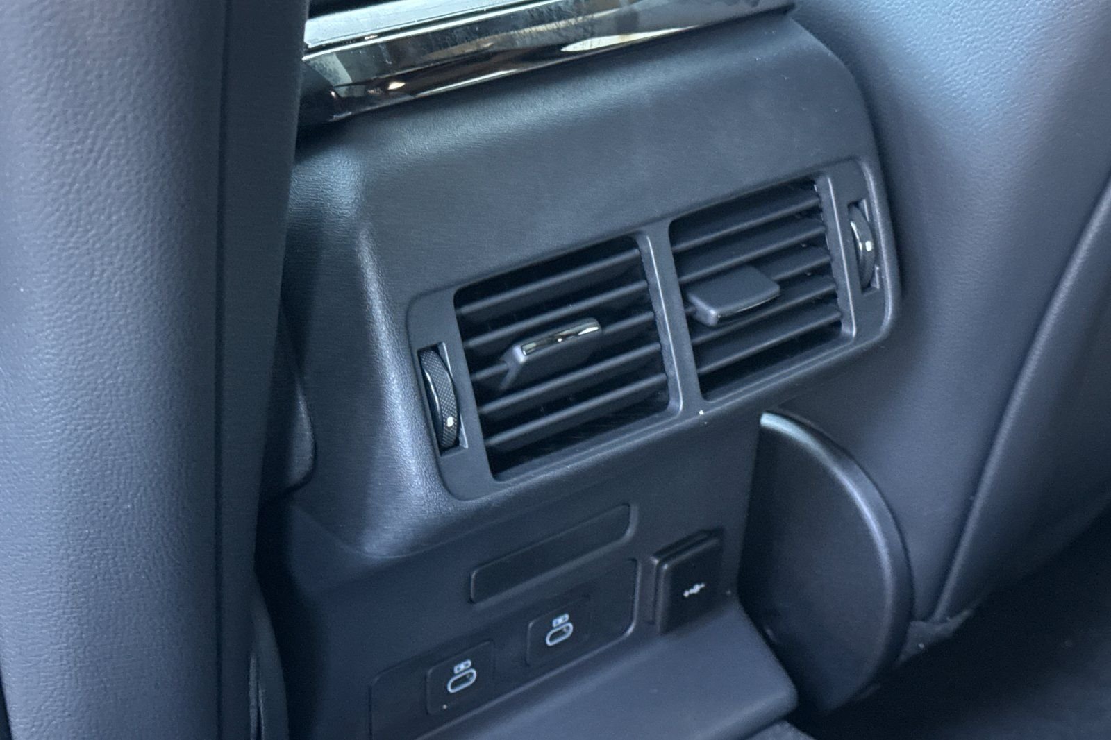 New 2026 Zadar Grey Land Rover S image 13