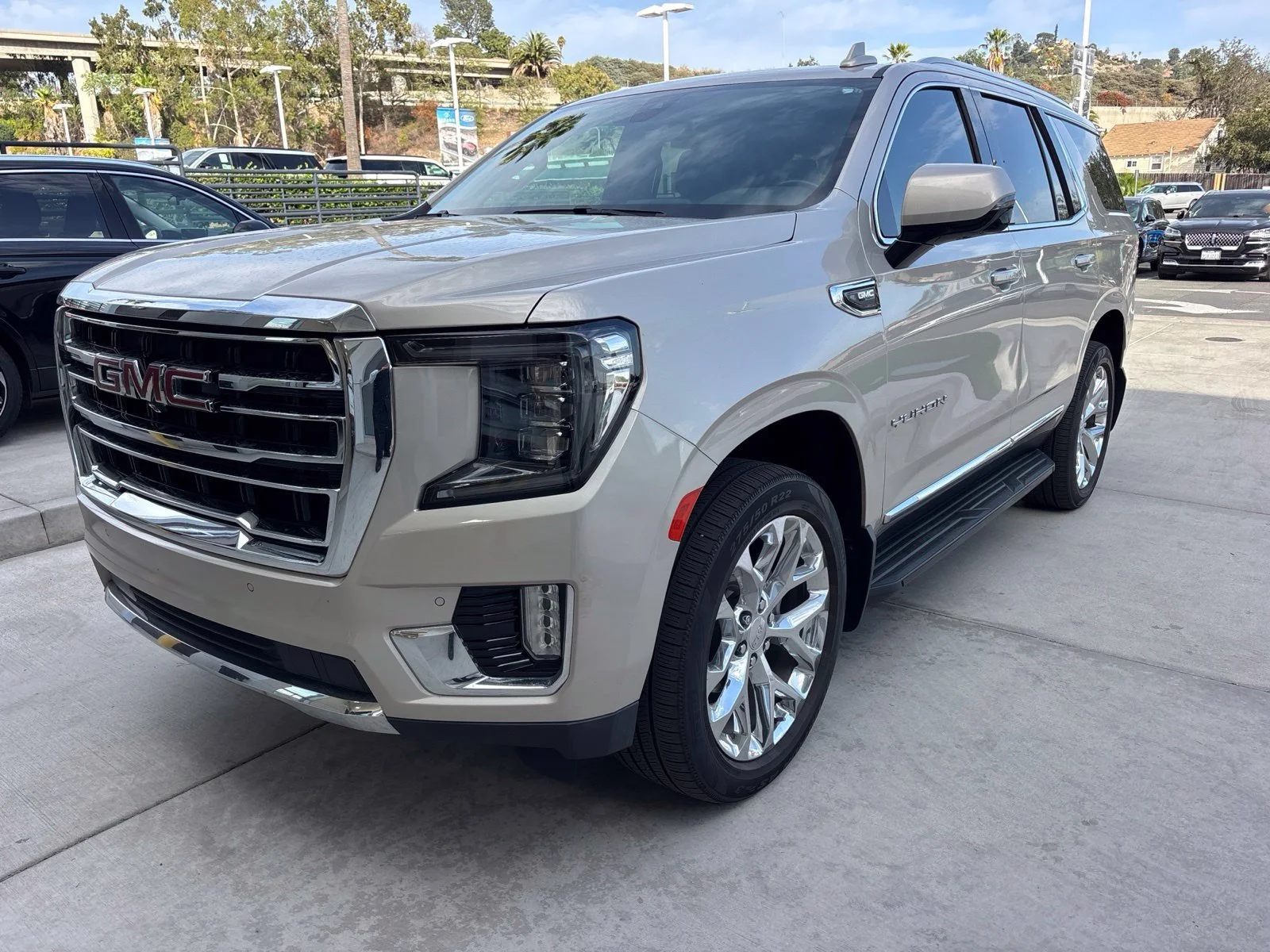Used 2021 Beige GMC SLT image 2