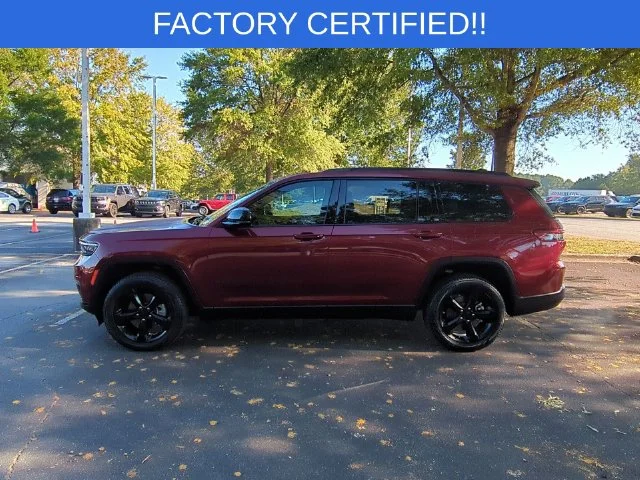 Used 2025 Red Jeep Limited image 2