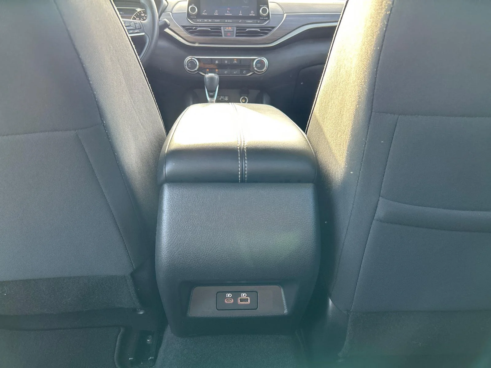 Used 2025 Glacier White Nissan SV image 34