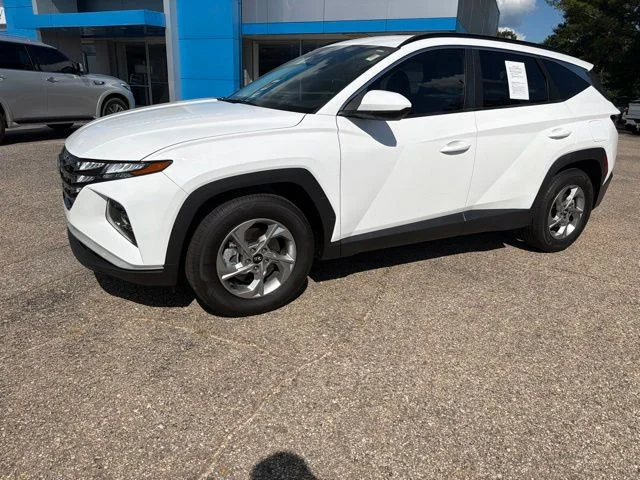 Used 2024 White Pearl Hyundai SEL image 2