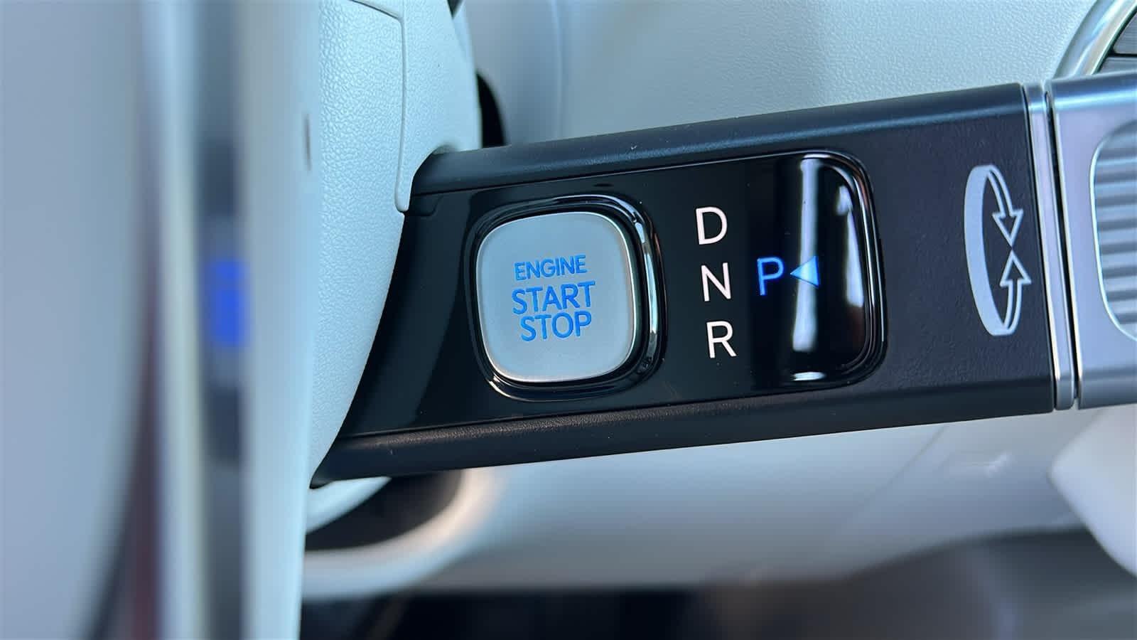 New 2026 Galaxy Maroon Pearl Hyundai Blue SEL Premium 7P image 47
