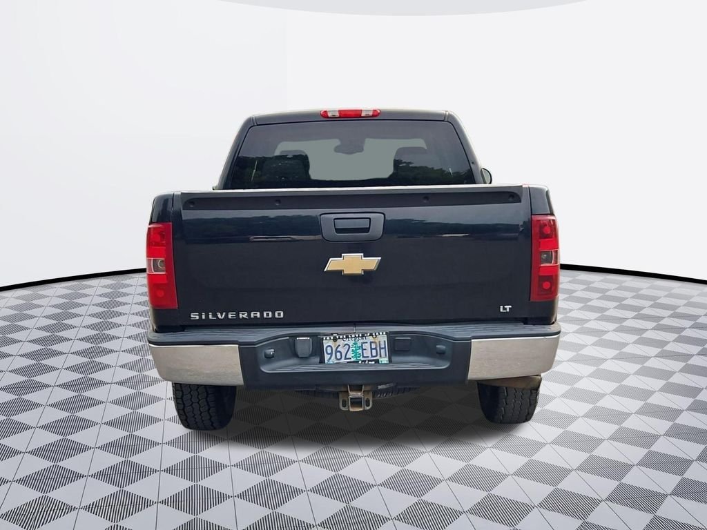 Used 2008 Black Chevrolet LT image 5