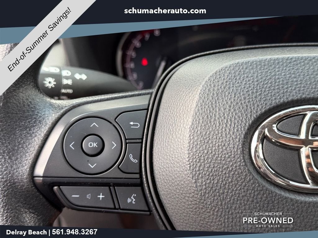 Used 2025  Toyota XLE image 24