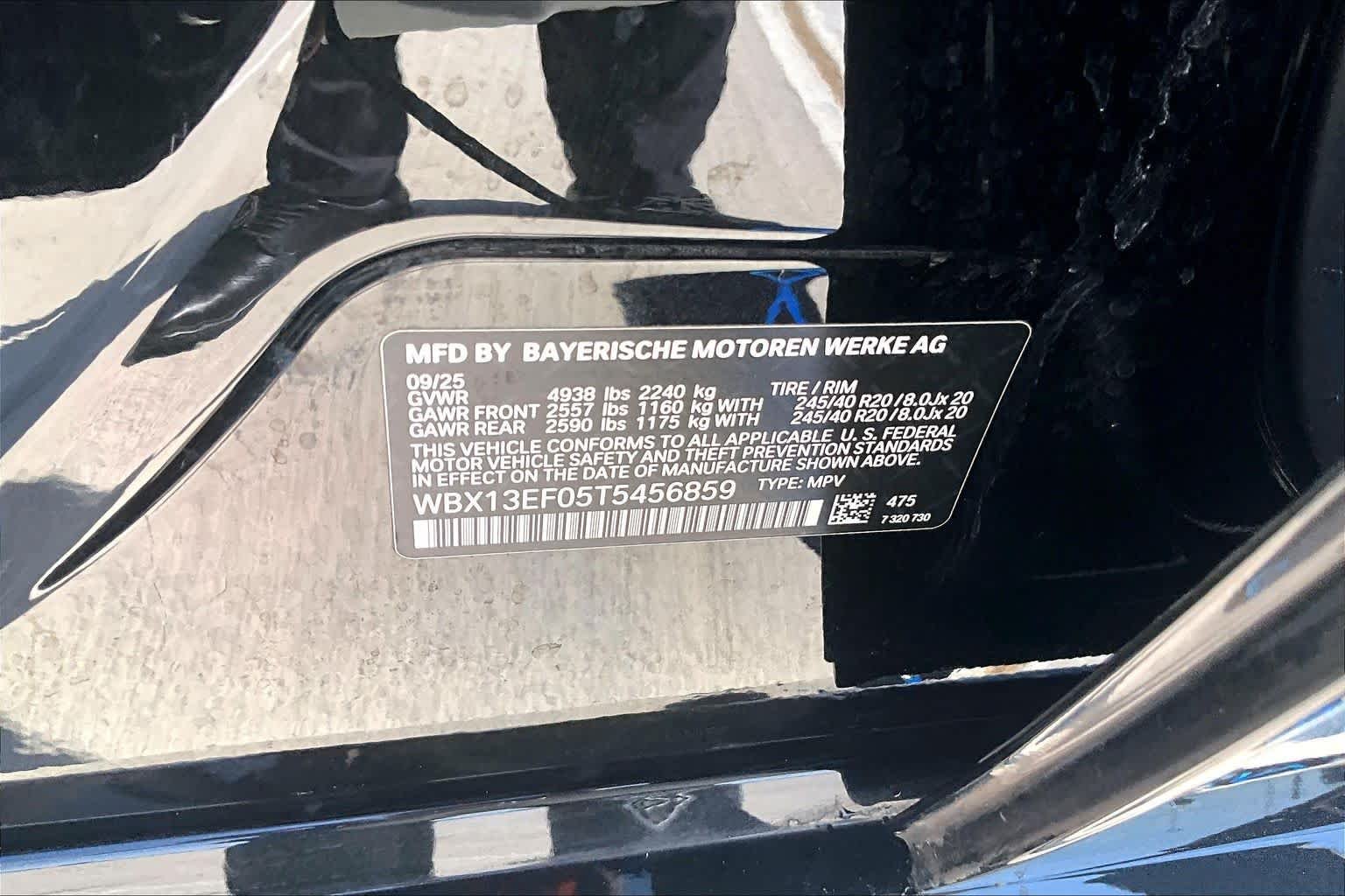 Used 2026 Black Sapphire Metallic BMW M35i image 32