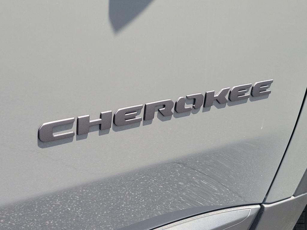 New 2026 Sting-Gray Clearcoat Jeep Limited image 6