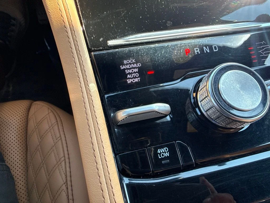 Used 2025 Black Jeep Summit image 20