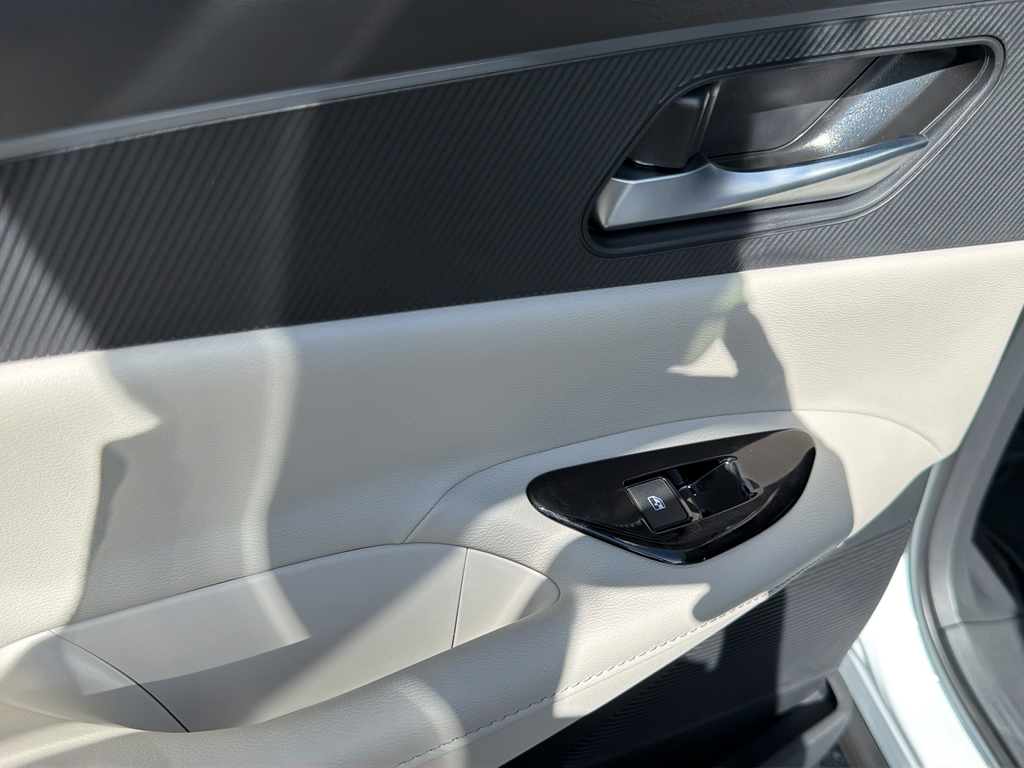 New 2026 White Nissan SV image 31