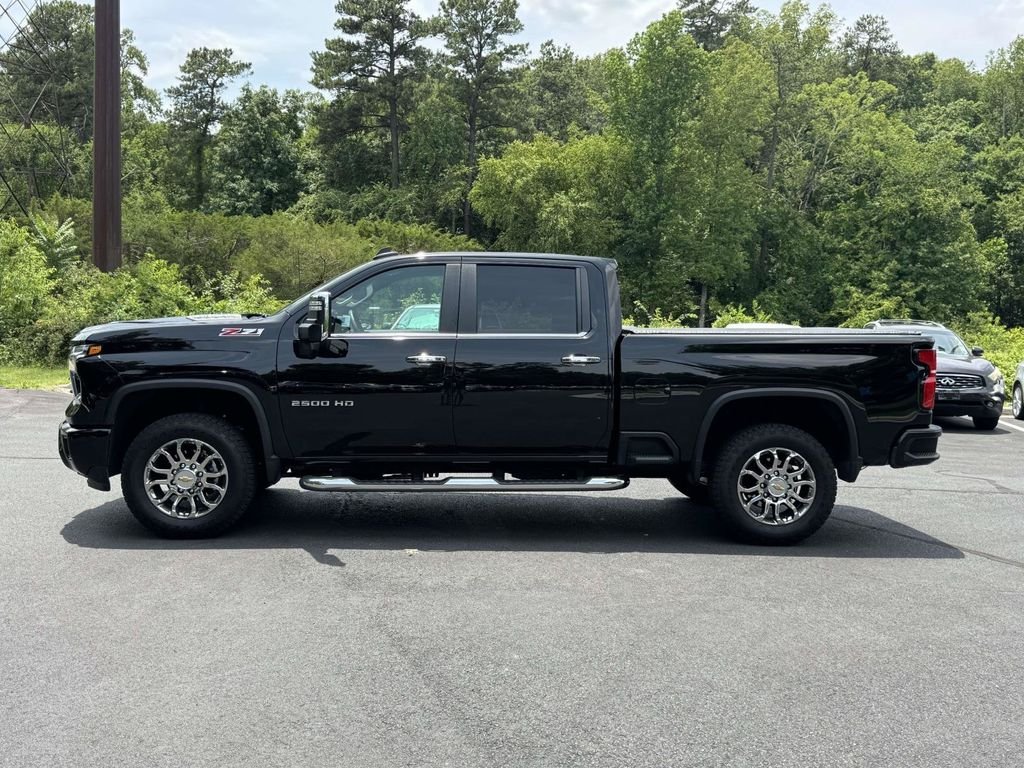Used 2026 Black Chevrolet LT image 25