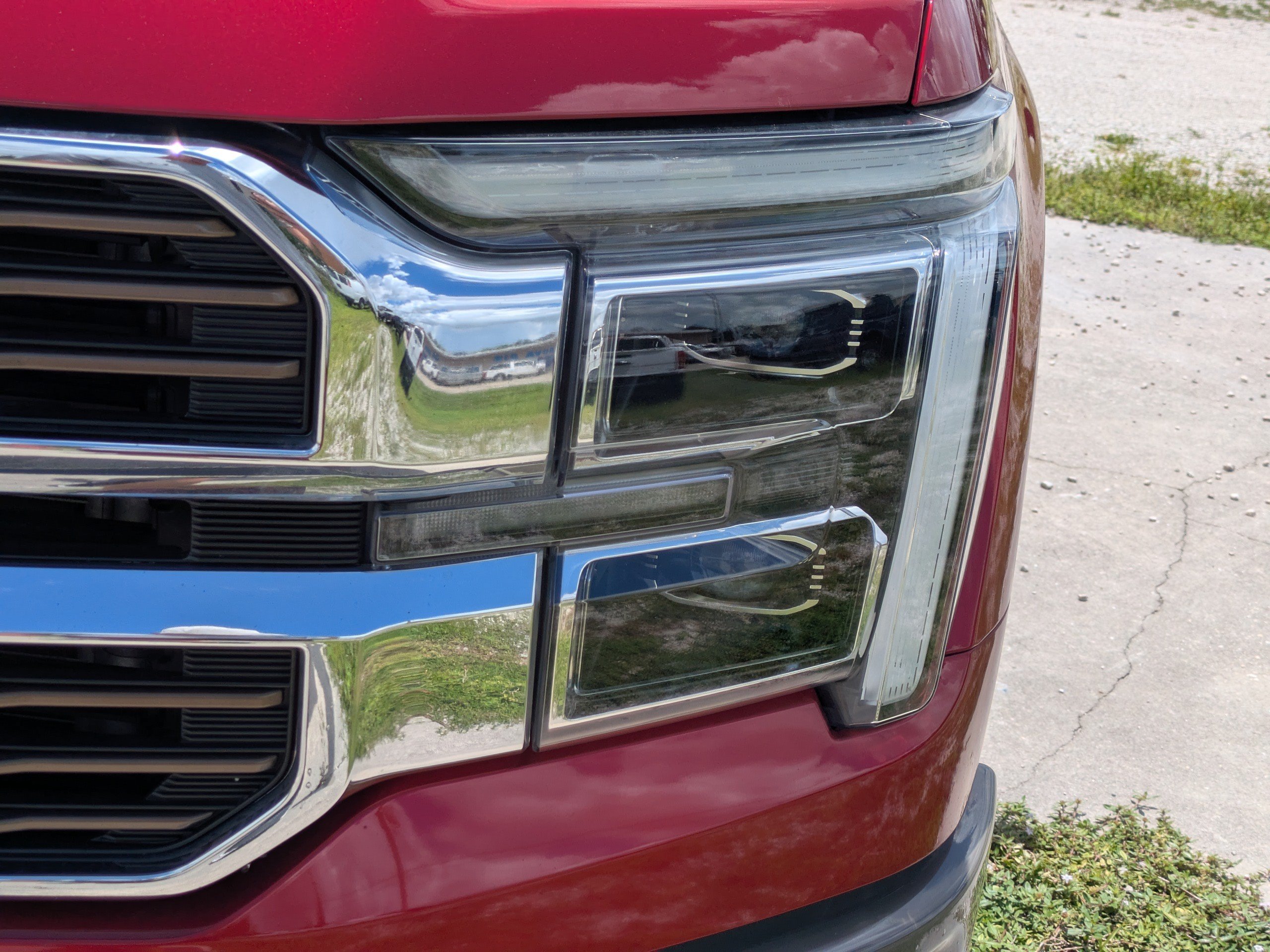 Used 2025  Ford King Ranch image 10