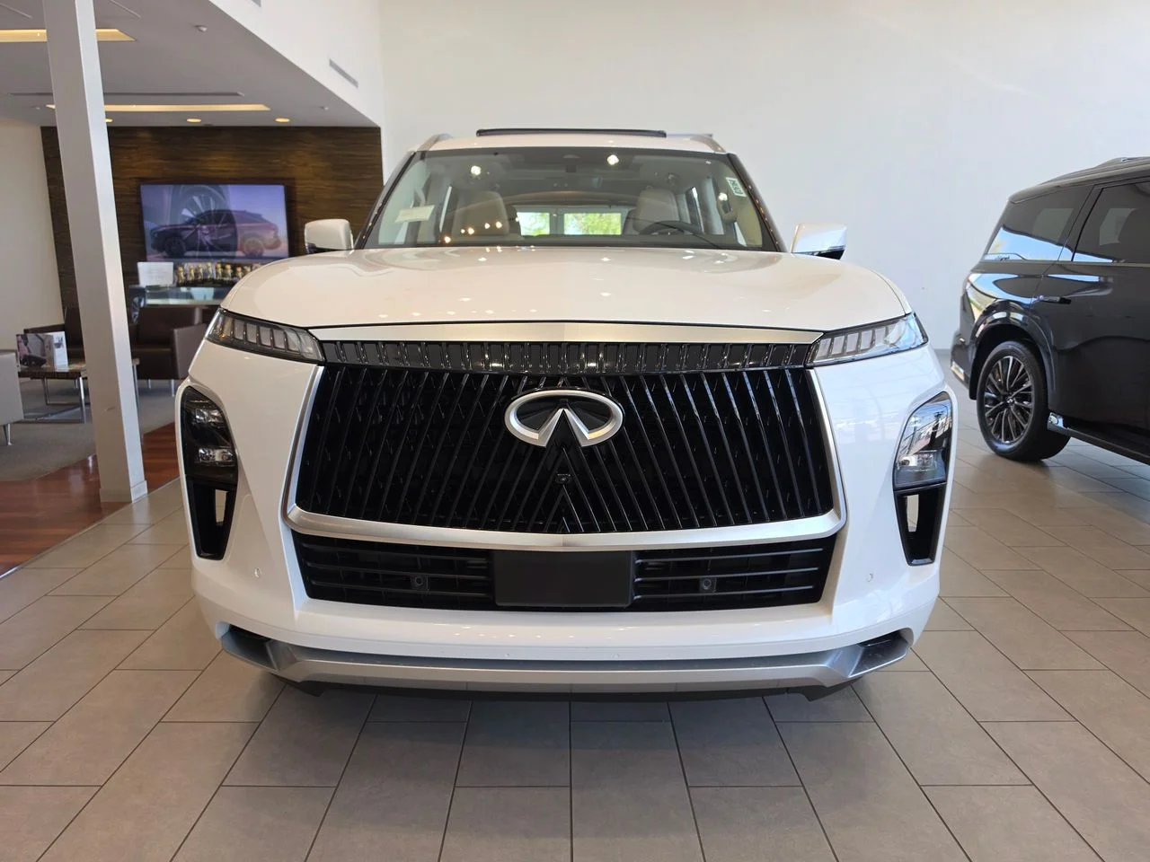 New 2026 RADIANT WHITE INFINITI Pure 4WD image 8