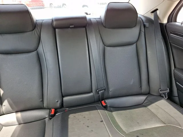 Used 2018 Gray Chrysler Limited image 20