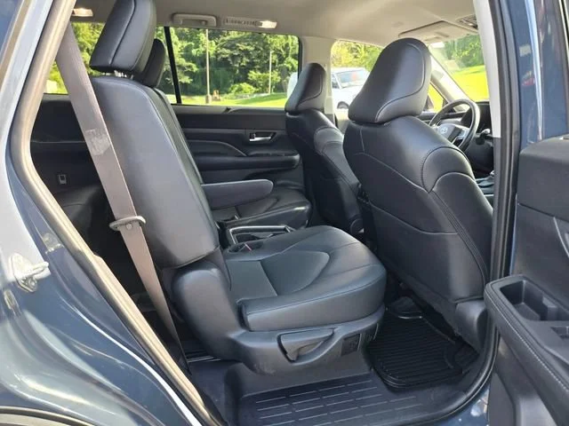 Used 2025 Gray Toyota XLE image 17