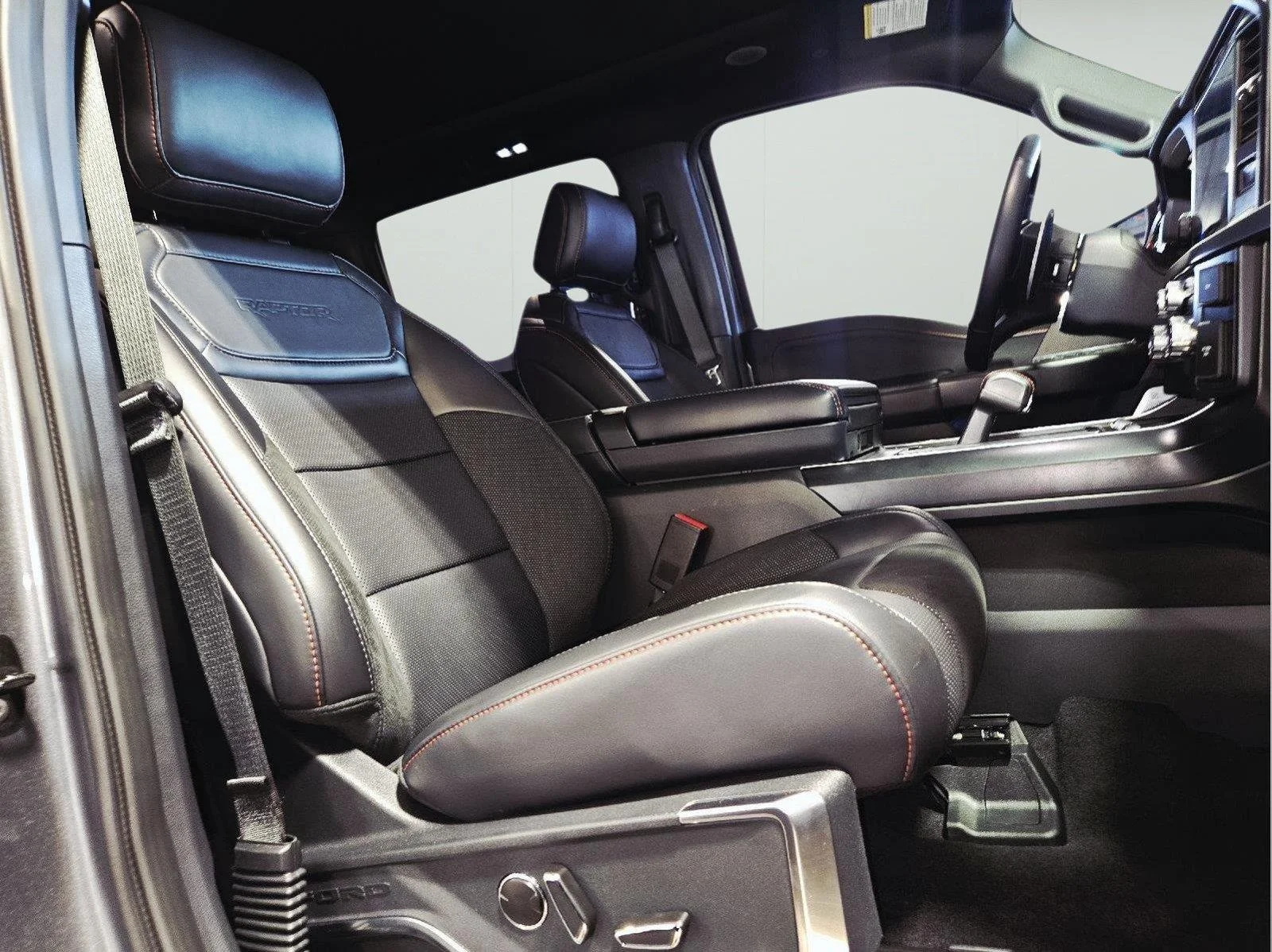 Used 2025 Carbonized Gray Ford Raptor image 55